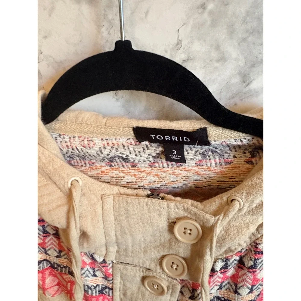 Torrid 3 Gauze Embroidered Hooded Button Zip Front Cropped Jacket 3x 22 24‎ NWT